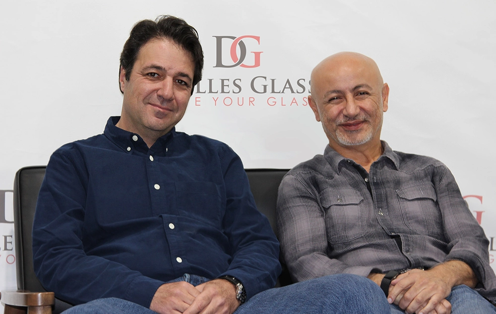 Dulles glass leadership